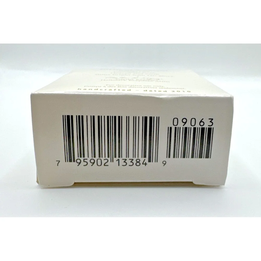 Birth Of A Savior 2010 Miniature-Baby Jesus Is Born-North Star Hallmark Ornament - Picture 4 of 4